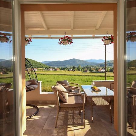 Holiday House Leona オトチャッツ エクステリア 写真