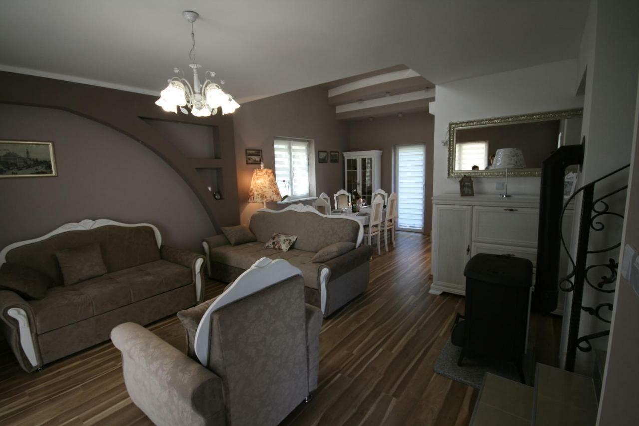 Holiday House Leona オトチャッツ エクステリア 写真