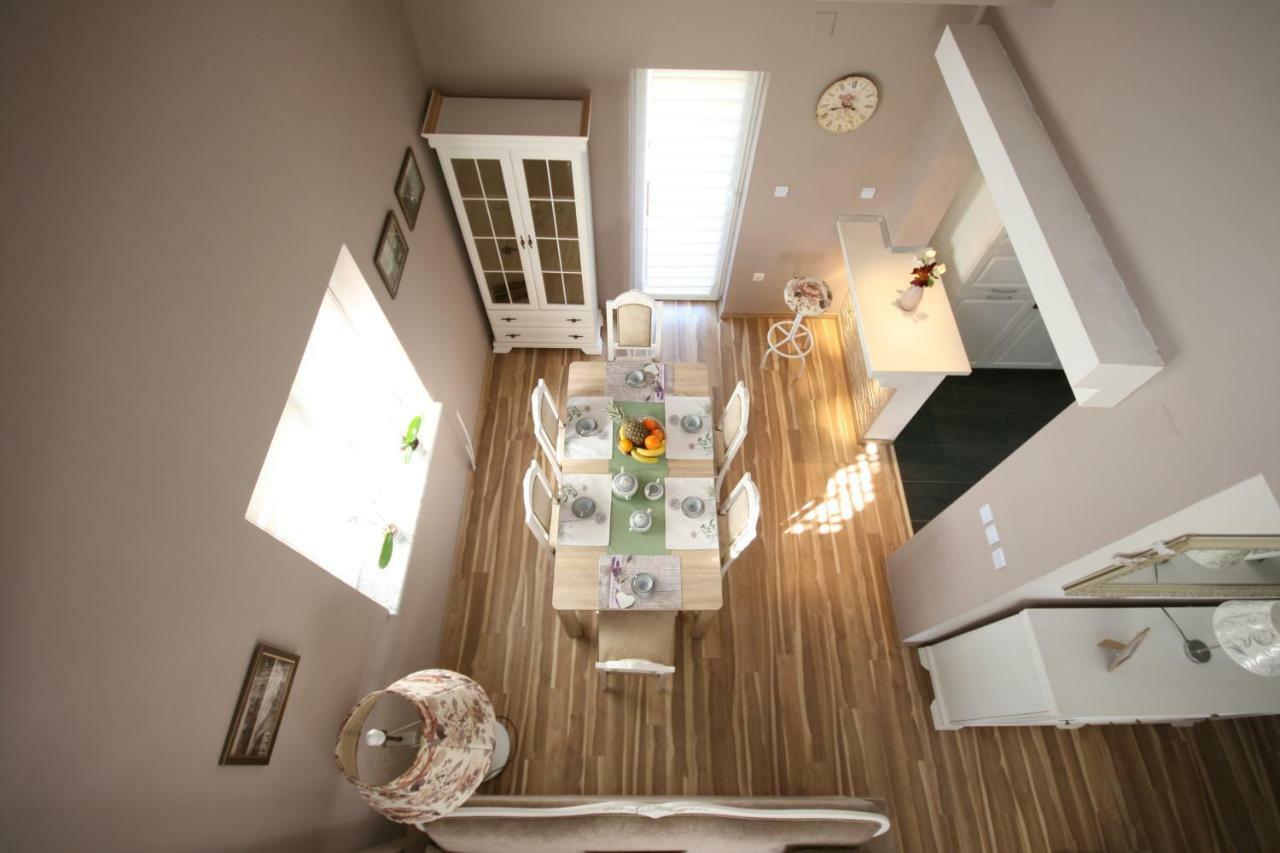 Holiday House Leona オトチャッツ エクステリア 写真