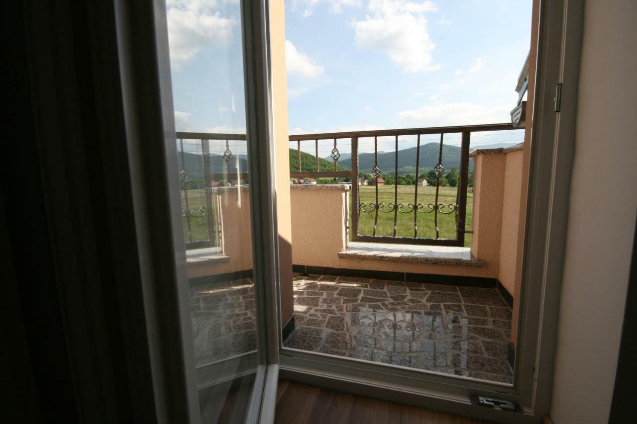 Holiday House Leona オトチャッツ エクステリア 写真