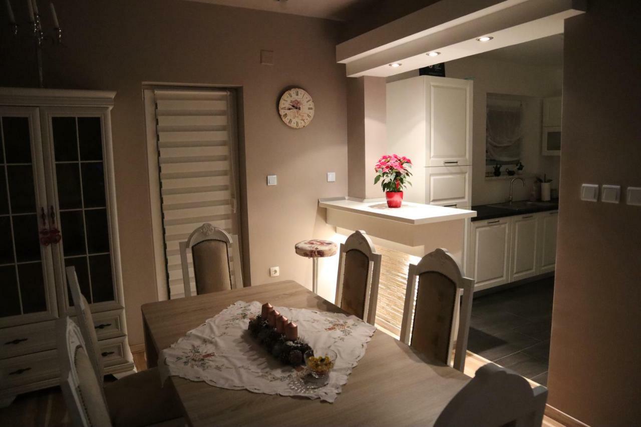 Holiday House Leona オトチャッツ エクステリア 写真