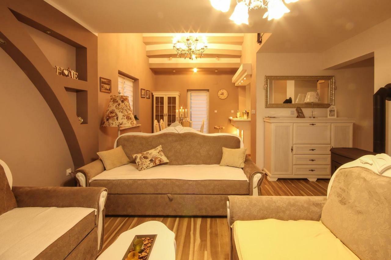 Holiday House Leona オトチャッツ エクステリア 写真