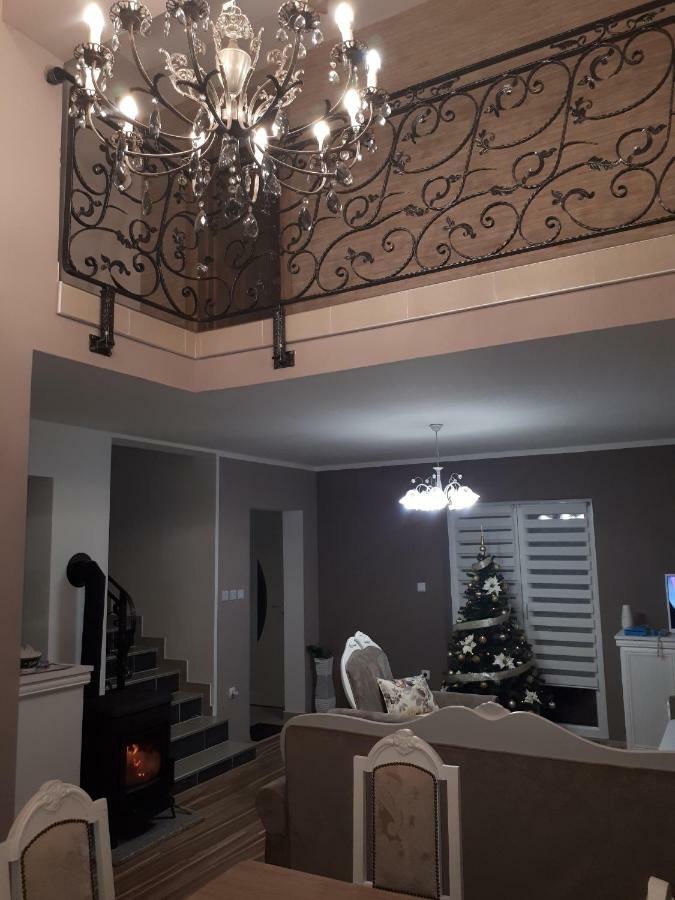 Holiday House Leona オトチャッツ エクステリア 写真